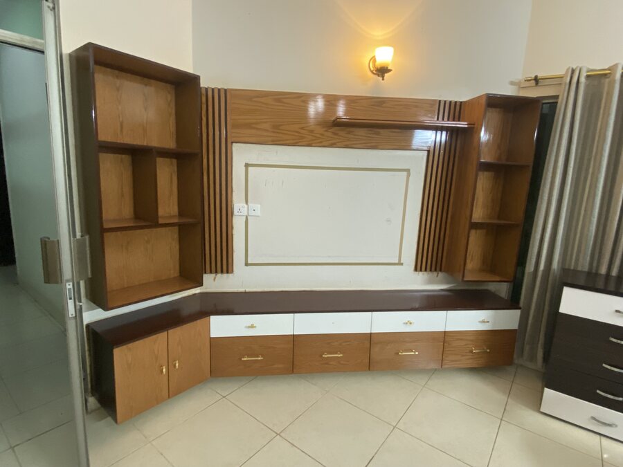Fitted Media Wall